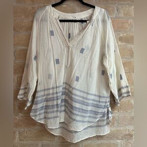 Mirth Cream and Blue Tunic, Size Small/Medium
